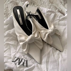 Gorgeous ivory Zara heels with bow detail